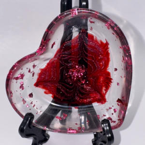 Small Dark Pink Heart Flowerbloom Tray